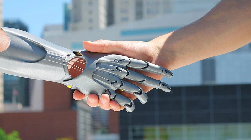 طرف صناعي ذكي